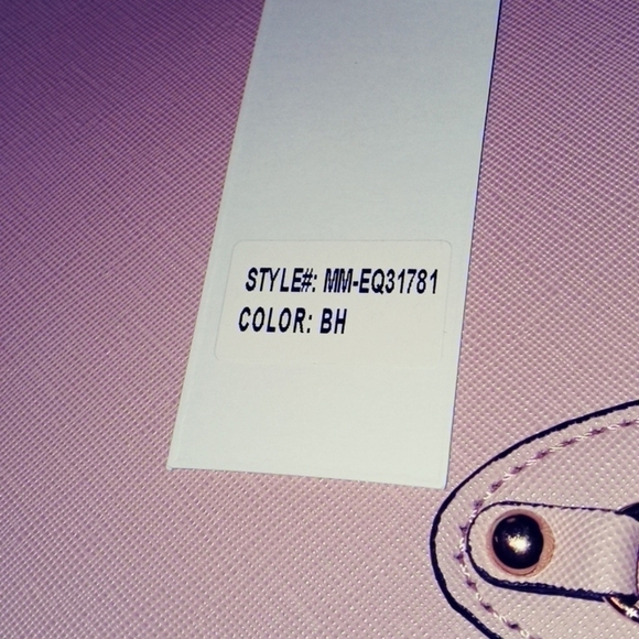 NWT MARILYN MONROE BLUSH PINK 15 INCHES BOOK TOTE - Picture 6 of 7